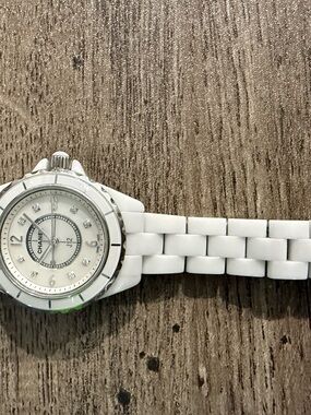 🖤CHANEL🖤J12 Diamond and White Ceramic Quartz 29mm Watch H2685